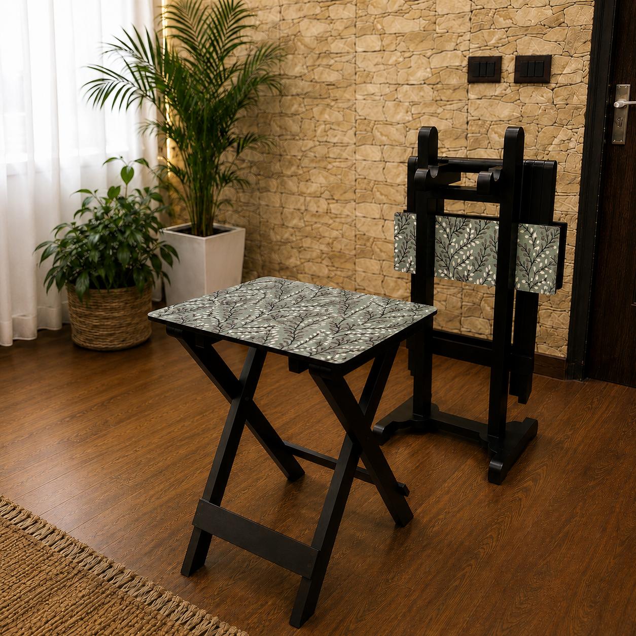 Collapsible Table with Stand