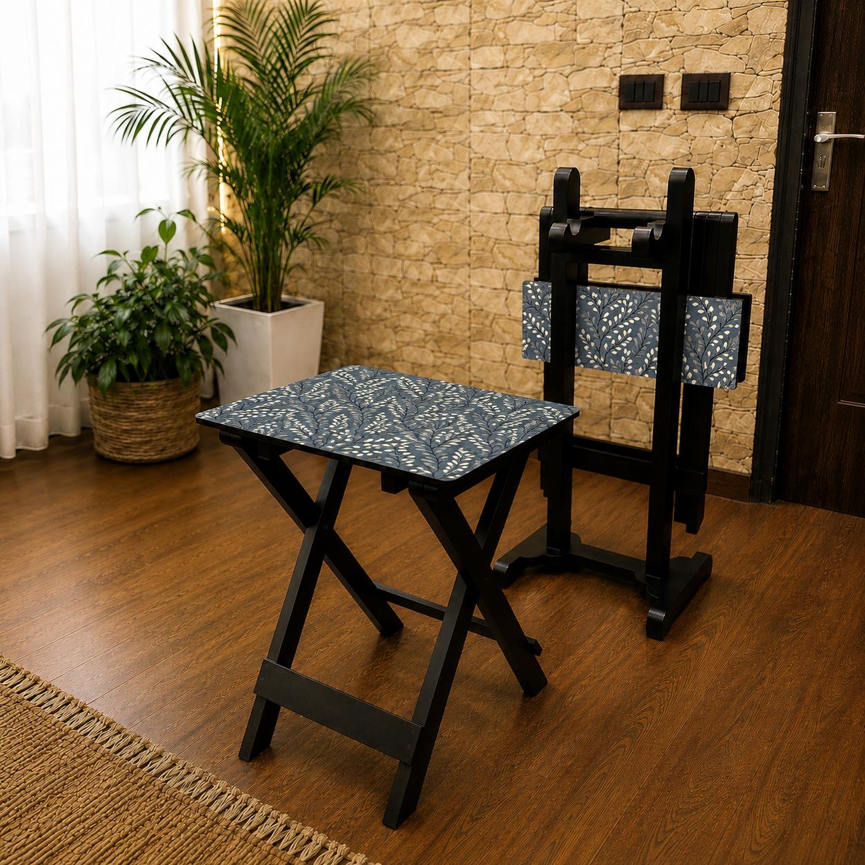 Collapsible Table with Stand