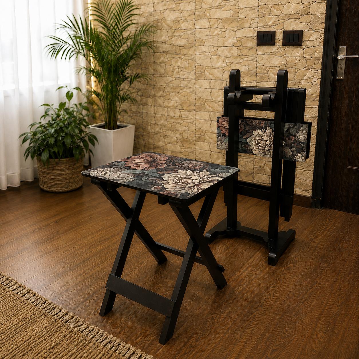 Collapsible Table with Stand