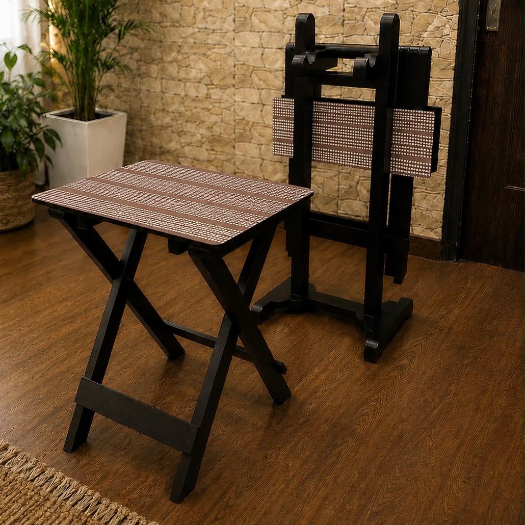 Collapsible Table with Stand