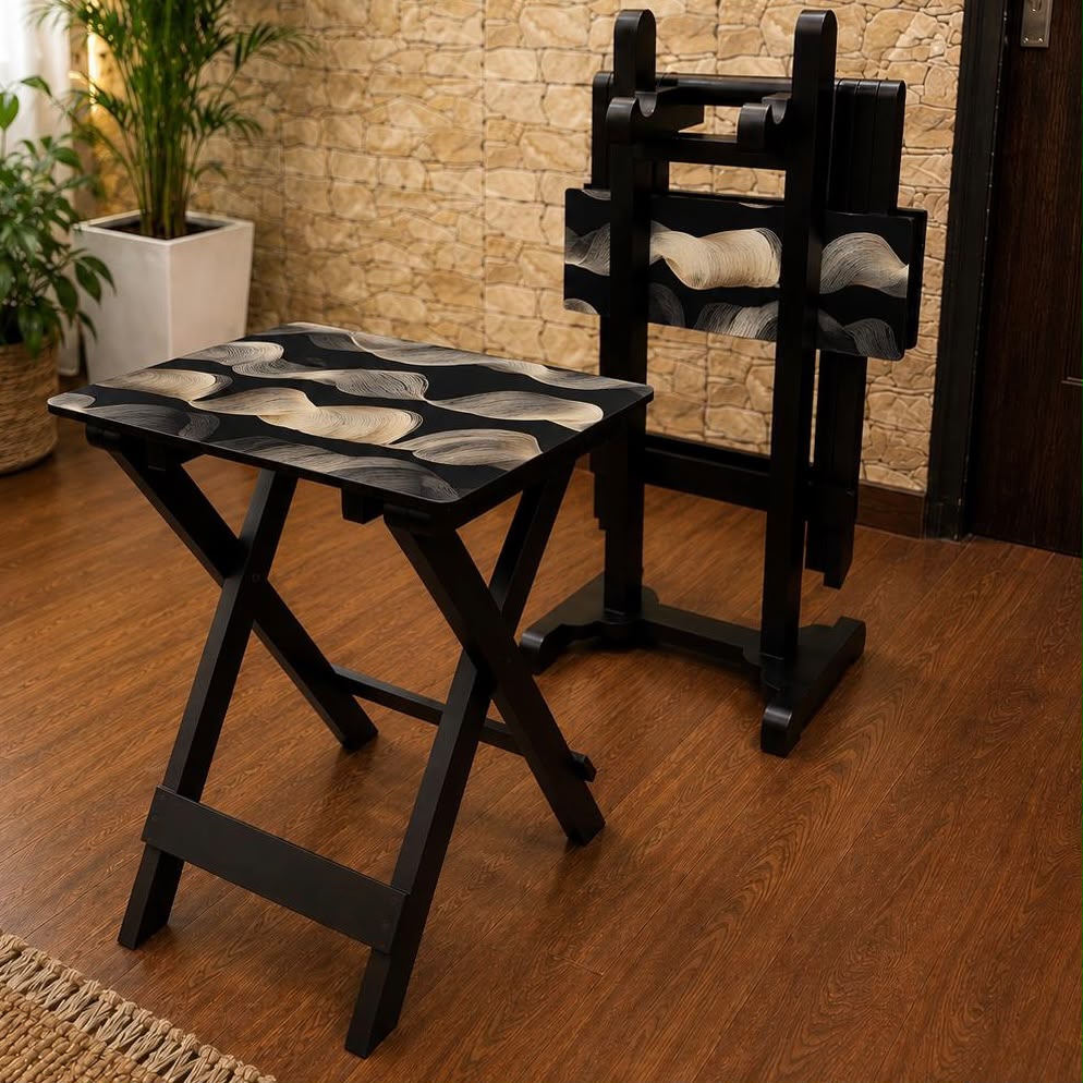Collapsible Table with Stand
