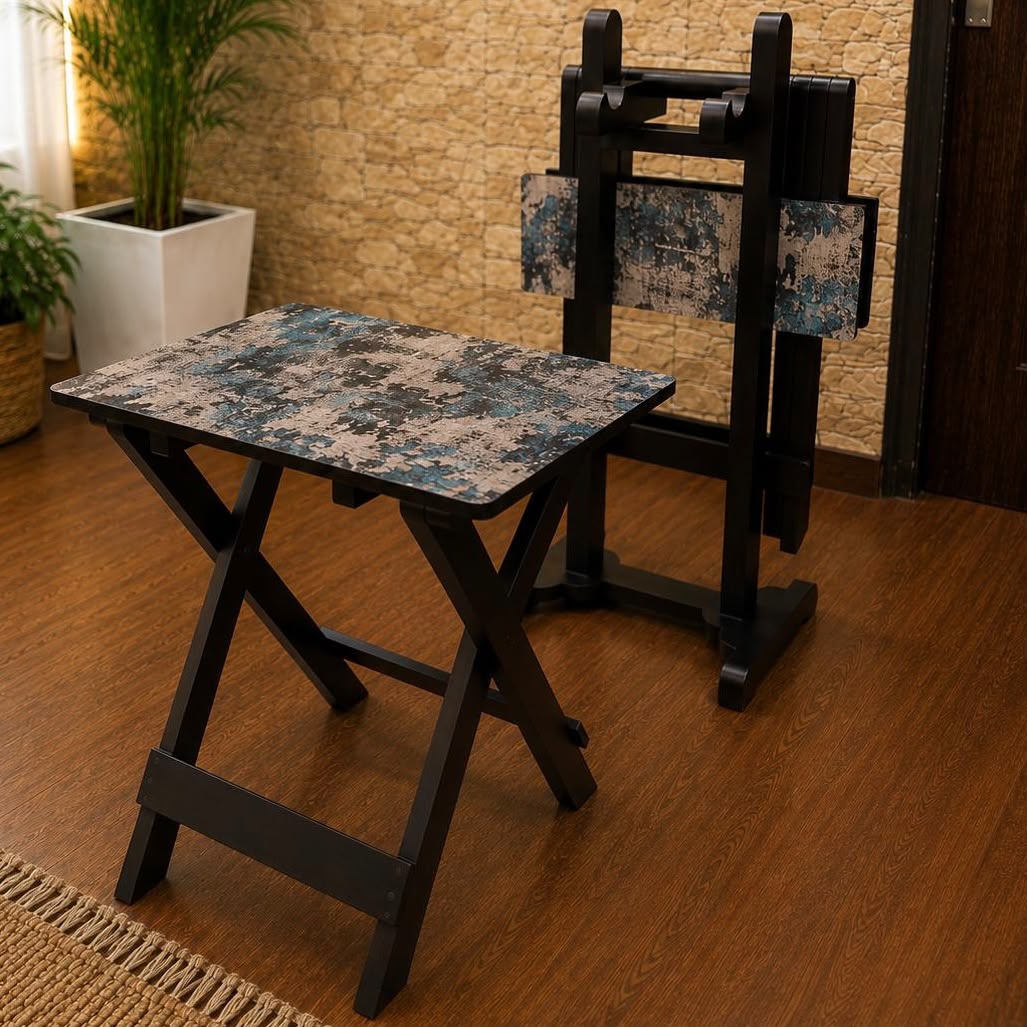 Collapsible Table with Stand