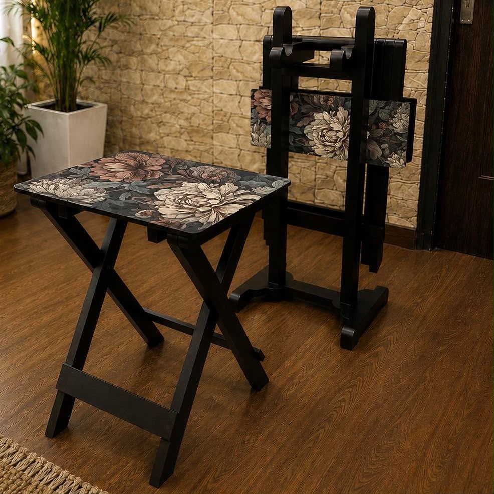 Collapsible Table with Stand